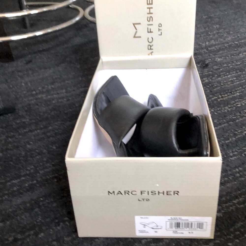MARC FISHER (9.5) Classy Heeled Slip-on - Picture 7 of 10